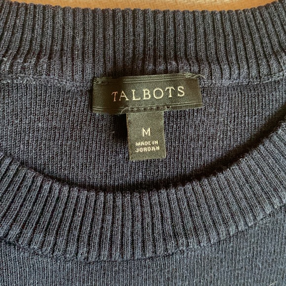 Talbots woman’s navy top size medium - Picture 5 of 8
